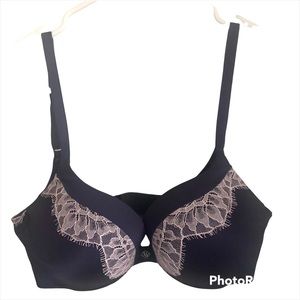 Victoria’s Secret Navy Lace Trimmed Push Up Bra